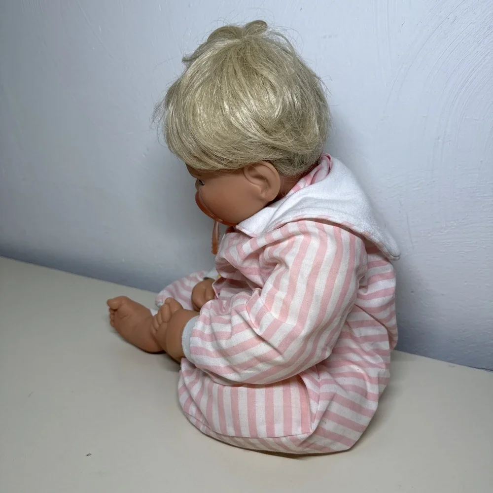 Vintage Lee Middleton Doll Realistic Newborn Honey Love (Awake Girl) Rotate Limb
